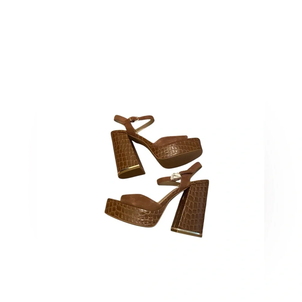Kenneth Cole New York dolly platform sandal